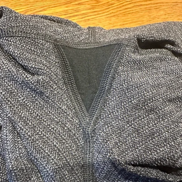 Lululemon Speed Up Tight 28" Size 4 Luxtreme Knit Heathered Black Herringbone - Picture 13 of 16